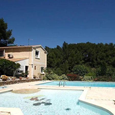 Hotel Le Robinson Beaucaire  Eksteriør bilde